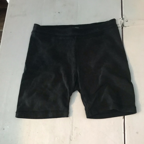 Black shorts - Picture 1 of 1
